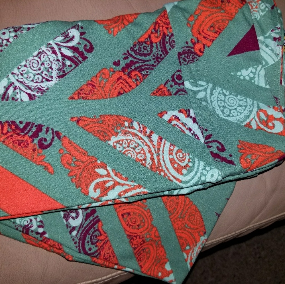LuLaRoe Leggings - TC - Paisley
